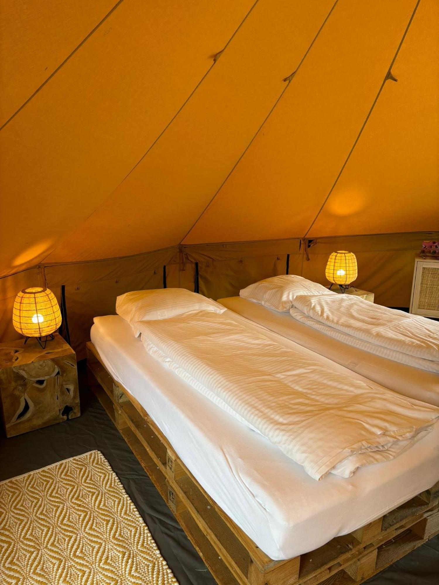 Hotel Glamping Bivak - Urban Gardens Gent Exterior foto